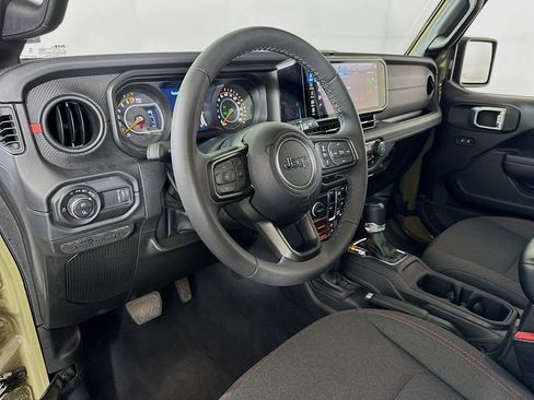 Used 2026 Jeep Gladiator Rubicon AWD/4WD image 9