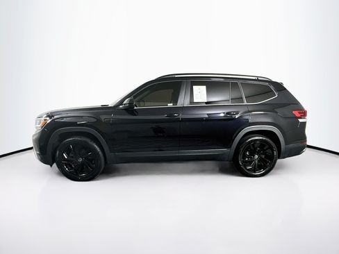 Used 2023 Volkswagen Atlas SE w/ Black Wheel Package FWD image 4