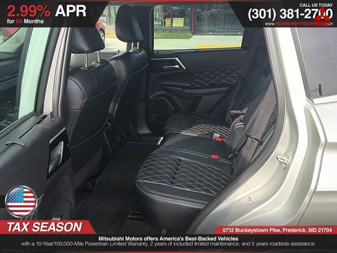 Used 2023 Mitsubishi Outlander SEL image 13