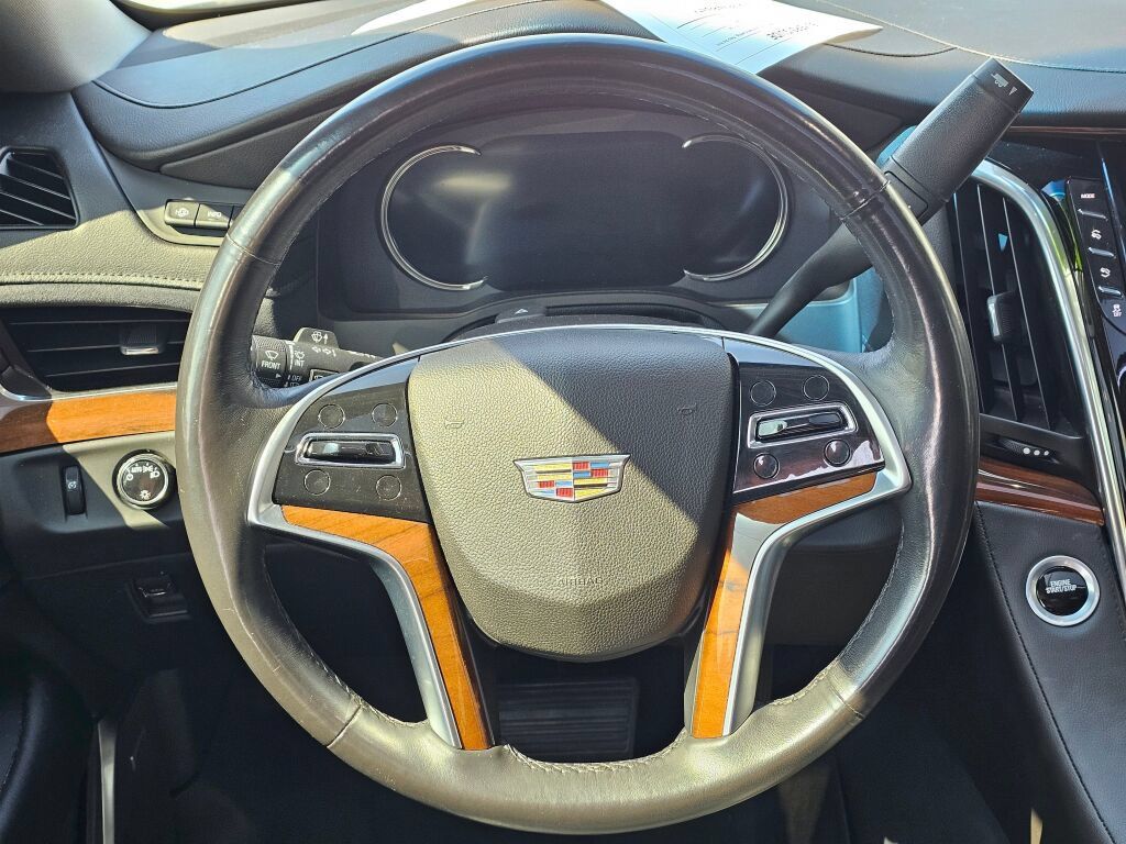 Used 2018 Cadillac Escalade Premium Luxury w/ LPO, Radiant Package AWD/4WD image 22