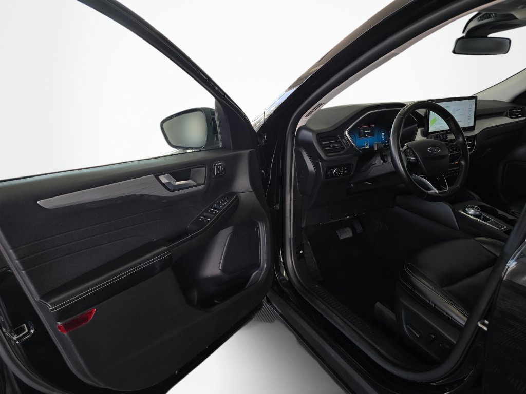 Used 2024 Ford Escape Platinum AWD/4WD image 32
