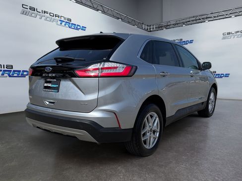 Used 2024 Ford Edge SEL image 5