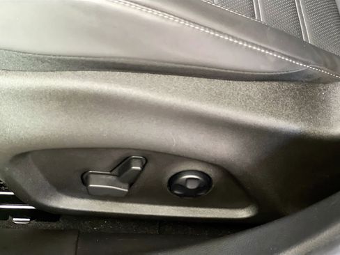 Used 2024 Alfa Romeo Tonale Ti w/ Premium Interior Package image 15