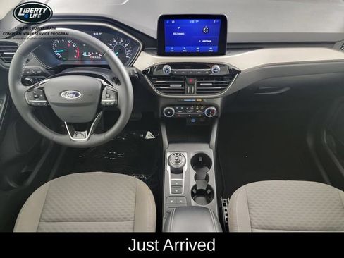 Used 2022 Ford Escape SE w/ Cold Weather Package FWD image 19