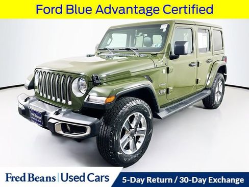 Used 2022 Jeep Wrangler Unlimited Sahara w/ Cold Weather Group image 4