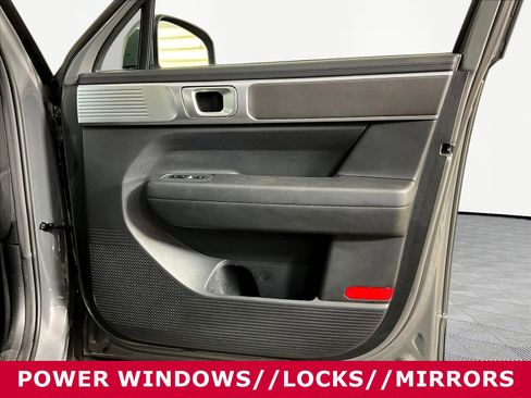 Used 2025 Hyundai Santa Fe SE FWD image 26