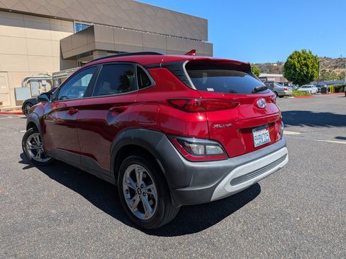 Certified 2023 Hyundai Kona SEL AWD/4WD image 7