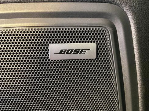 Used 2025 Porsche Macan image 38