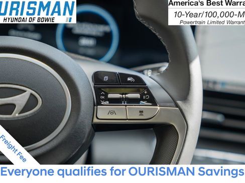 New 2025 Hyundai Elantra Limited w/ Cargo Package image 24