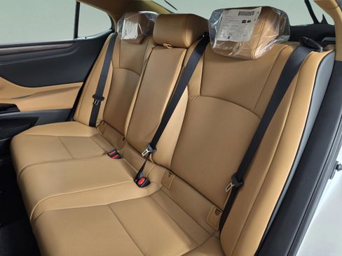 New 2025 Lexus ES 350 w/ Premium Package image 21