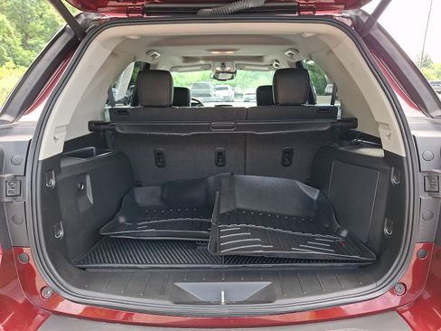 Used 2017 Chevrolet Equinox Premier w/ Enhanced Convenience Package AWD/4WD image 29