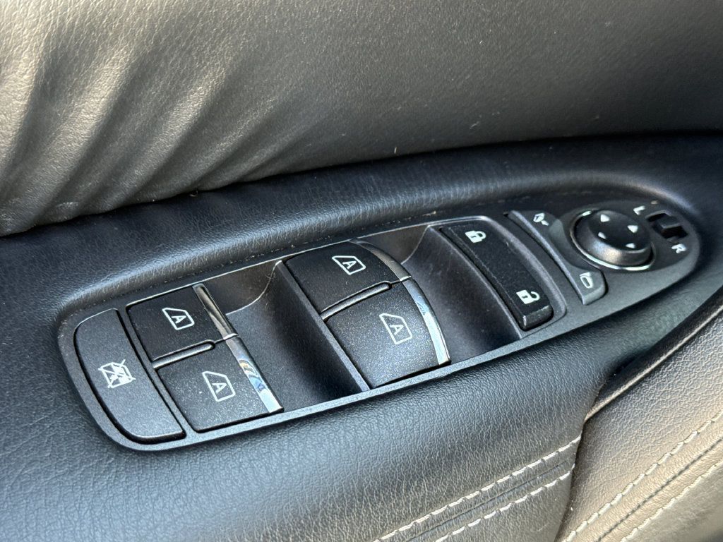 Used 2020 Nissan Armada Platinum w/ Captain's Chairs Package RWD image 21
