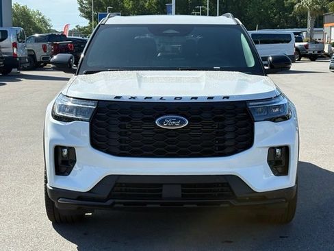 New 2026 Ford Explorer ST-Line w/ ST-Line Street Pack AWD/4WD image 8