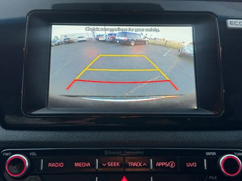 Used 2019 Kia Niro LX image 32