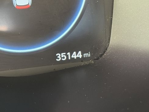 Used 2022 Hyundai Santa Fe SEL w/ Convenience + Premium Package image 5