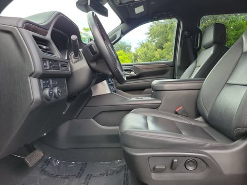 Used 2024 Chevrolet Suburban LT AWD/4WD image 26