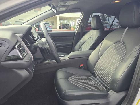 Used 2023 Toyota Camry SE image 22