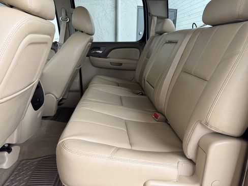 Used 2011 Chevrolet Silverado 2500 LTZ w/ LTZ Plus Package AWD/4WD image 12