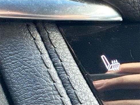 Used 2023 Cadillac XT5 Premium Luxury image 21