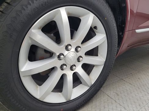 Used 2017 Buick Enclave Premium AWD/4WD image 31