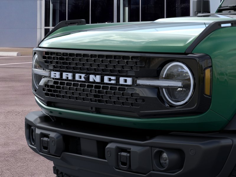 Used 2025 Ford Bronco Badlands AWD/4WD image 10