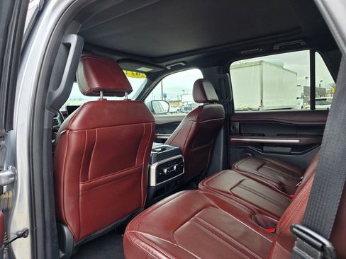 Used 2024 Ford Expedition Limited AWD/4WD image 25