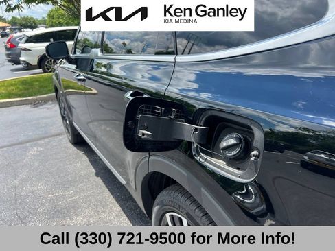 Certified 2024 Kia Telluride SX w/ Towing Package AWD/4WD image 52