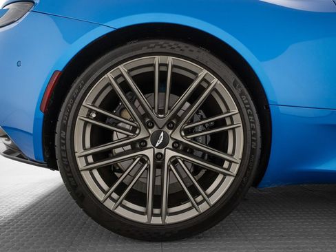 Used 2024 Aston Martin DB12 Convertible RWD image 28
