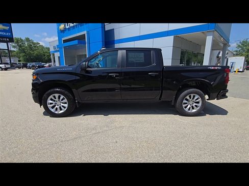 New 2025 Chevrolet Silverado 1500 Custom image 5