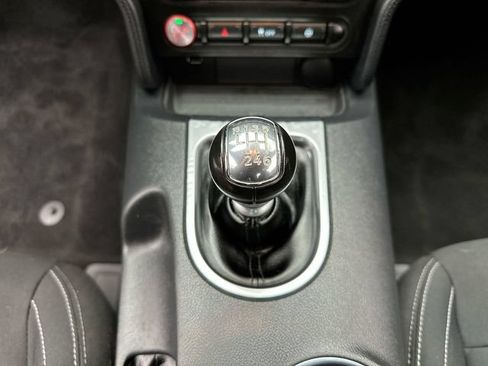 Used 2022 Ford Mustang Coupe RWD image 19