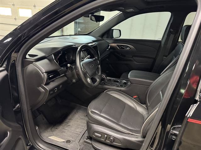 Used 2023 Chevrolet Traverse Premier w/ Redline Edition AWD/4WD image 14