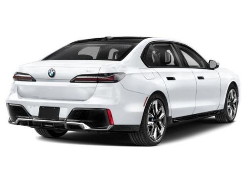 Certified 2025 BMW 740i w/ Premium Package image 2