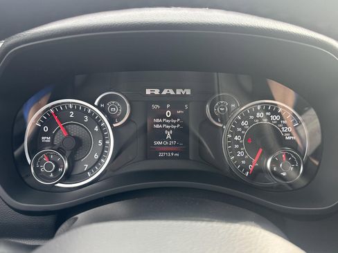 Used 2024 RAM 2500 Big Horn w/ Bed Utility Group image 21