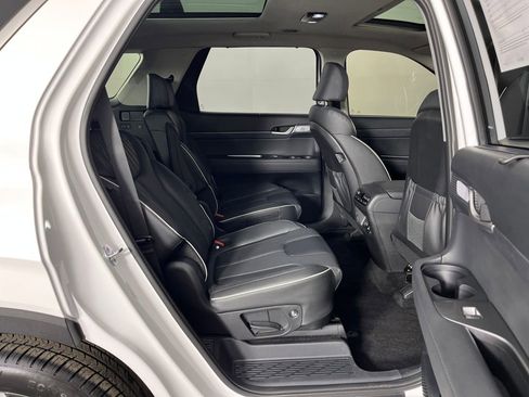 Used 2023 Hyundai Palisade Limited image 25