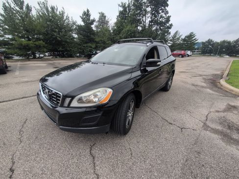 Used 2013 Volvo XC60 T6 AWD/4WD image 6