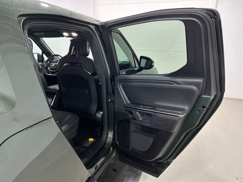 Used 2024 Rivian R1T Adventure AWD/4WD image 19