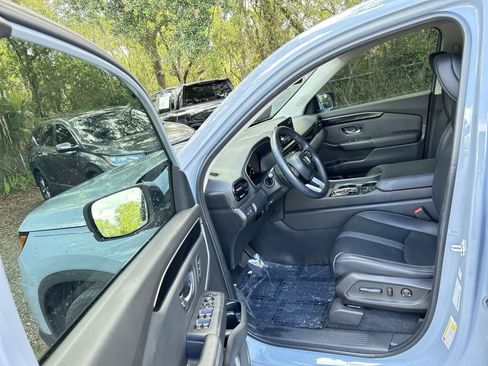 Used 2023 Honda Pilot Touring image 10