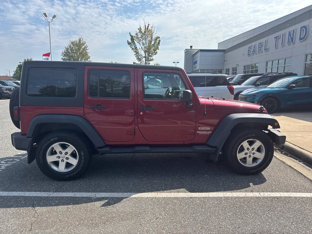 Used 2013 Jeep Wrangler Unlimited Sport AWD/4WD image 5