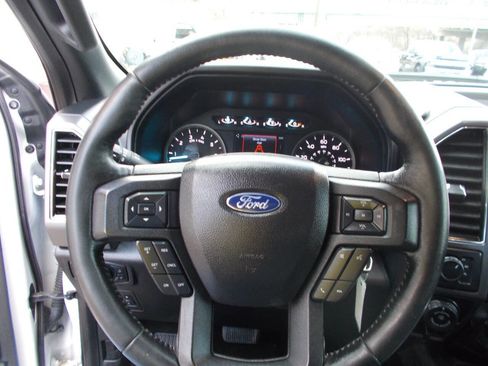 Used 2019 Ford F150 XLT w/ Equipment Group 302A Luxury image 11