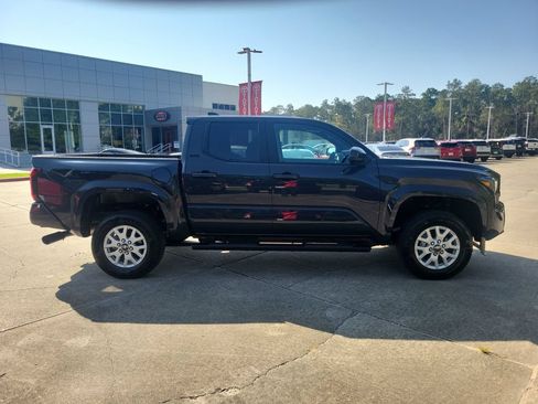 Certified 2025 Toyota Tacoma SR5 RWD image 8
