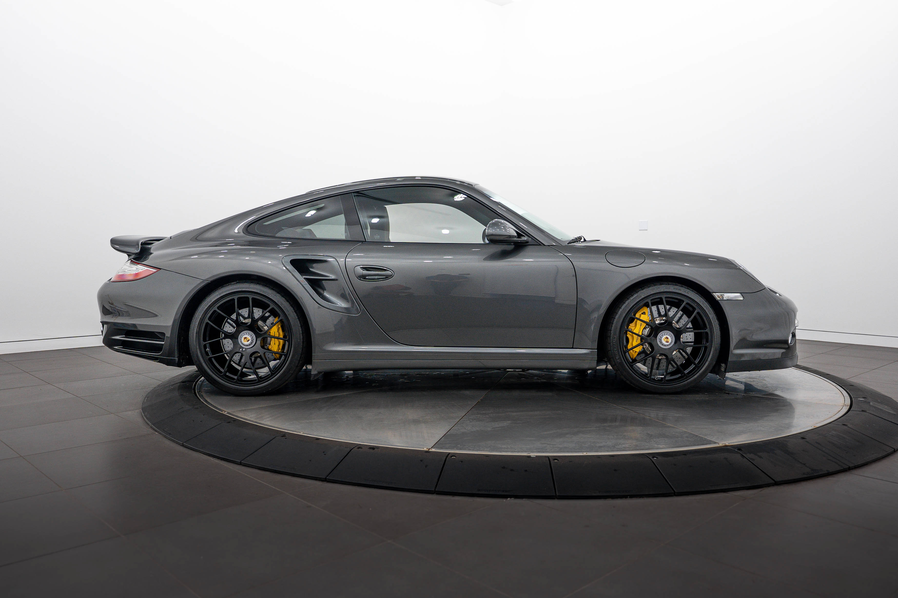 Used 2012 Porsche 911 Edition 918 Spyder AWD/4WD image 8