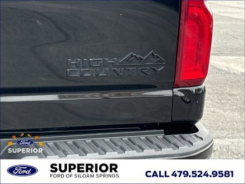 Used 2024 Chevrolet Silverado 3500 High Country w/ Technology Package image 11