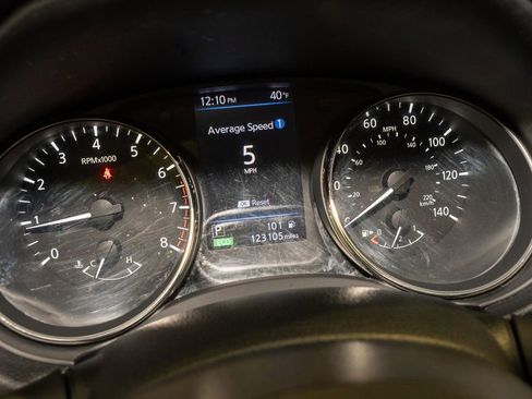 Used 2018 Nissan Rogue S image 15