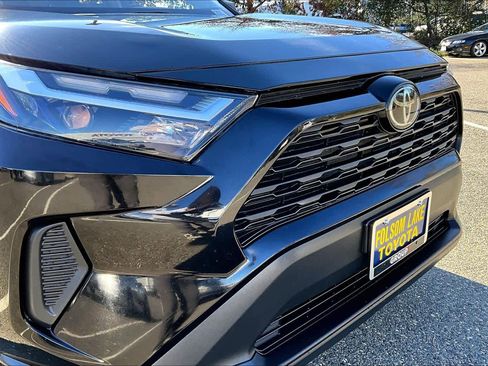 Used 2023 Toyota RAV4 LE image 29