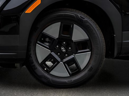 Certified 2025 Hyundai Santa Fe SEL FWD image 40