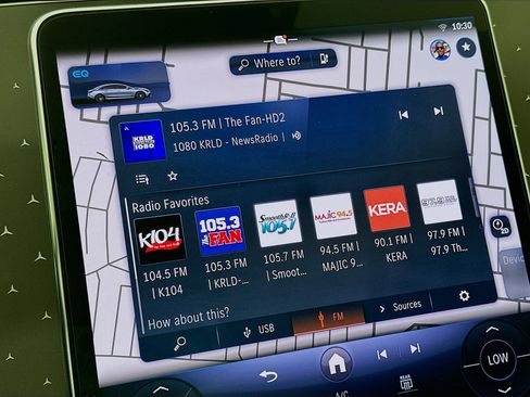 Used 2023 Mercedes-Benz EQE 500 4MATIC Sedan image 16