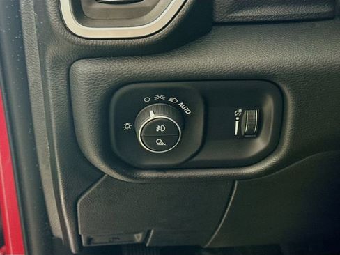 Used 2024 RAM 2500 Big Horn w/ Bed Utility Group image 10