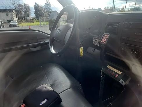 Used 2005 Ford F350 4x4 Regular Cab DRW Super Duty image 14