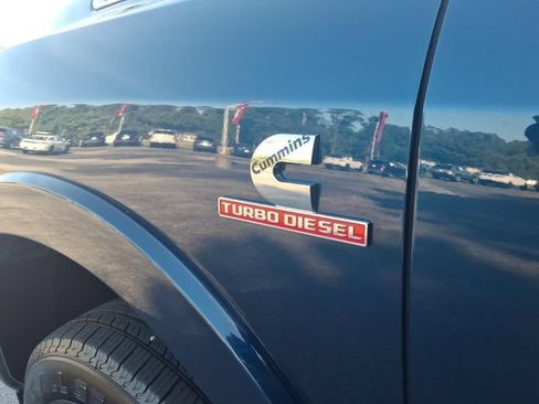 Used 2022 RAM 3500 Laramie AWD/4WD image 6
