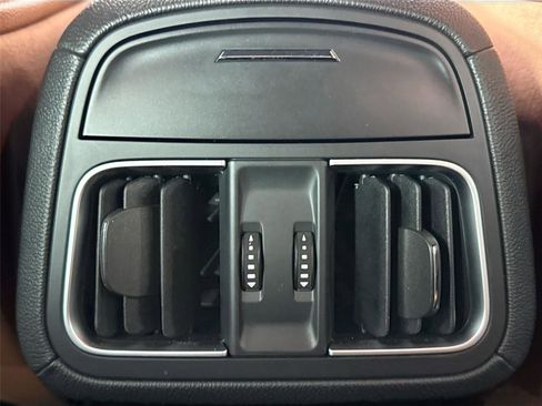 Used 2022 Maserati Levante GT image 38